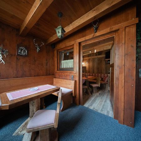 Haus Alexander Apartment Langenfeld Bagian luar foto