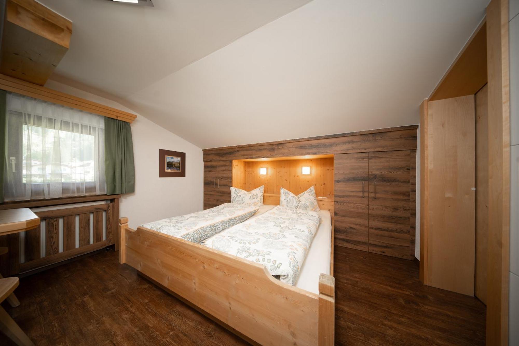 Haus Alexander Apartment Langenfeld Bagian luar foto